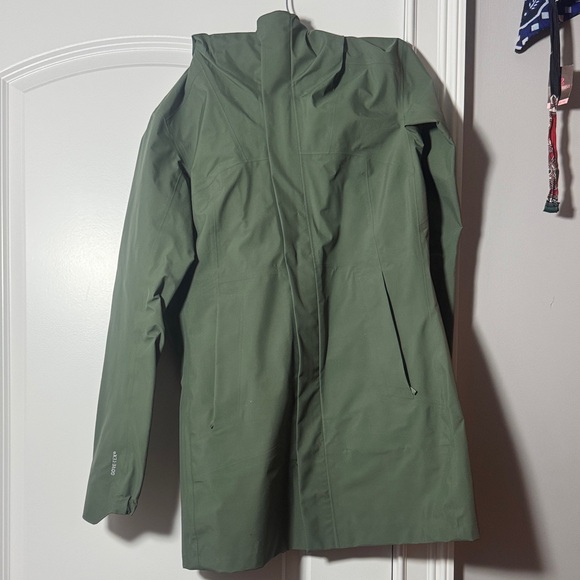 Arc'teryx Jackets & Blazers - Arc'teryx Green Women's Jacket